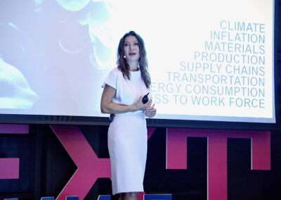DEXT Summit 2024 – our new, inspirational conference